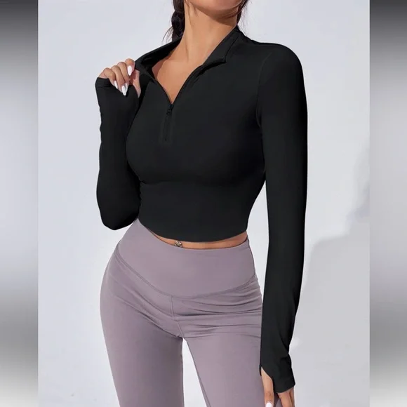 Black Fitted Cropped athletic jacket - Picture 1 of 2